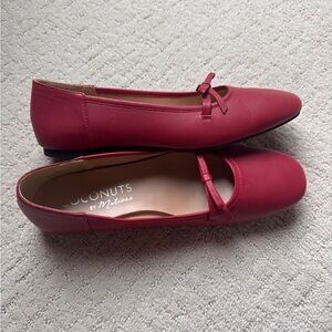 Coconuts by Matisse Women's Red Flats with Bow